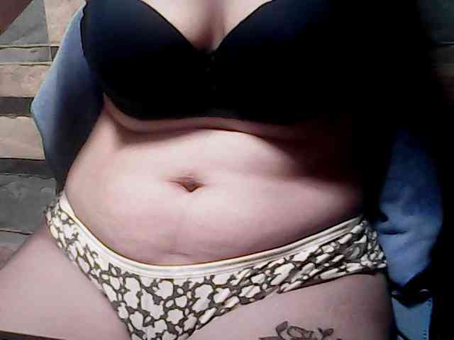 extremelymilkyboobs webcam