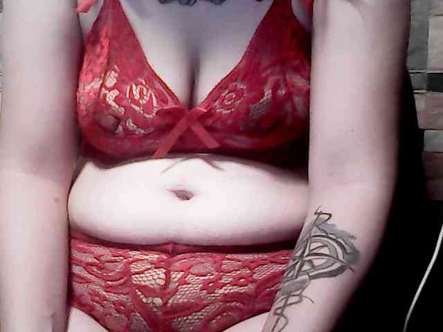 extremelymilkyboobs webcam