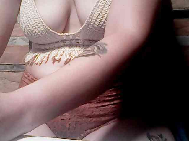 extremelymilkybo... Live Webcam on BongaCams