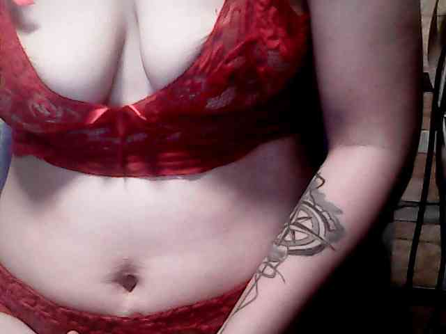 extremelymilkyboobs webcam