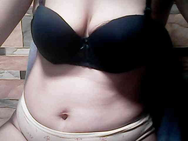extremelymilkyboobs webcam