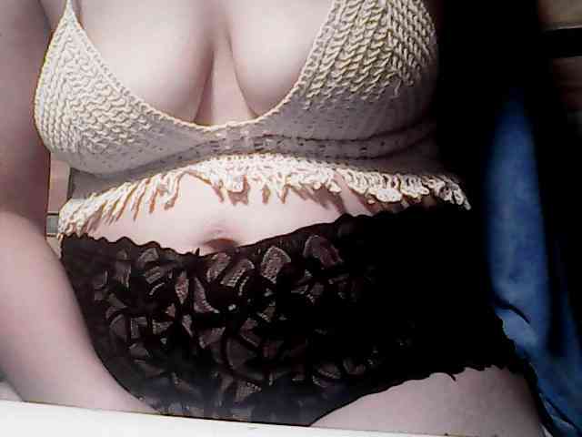 extremelymilkyboobs webcam