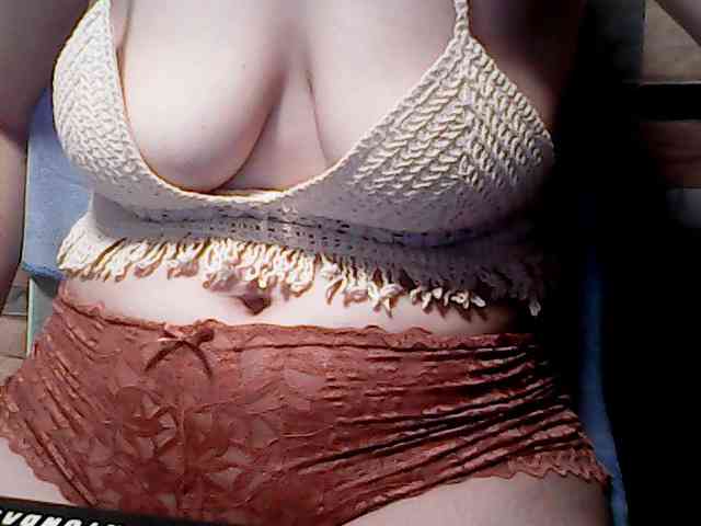 extremelymilkyboobs webcam