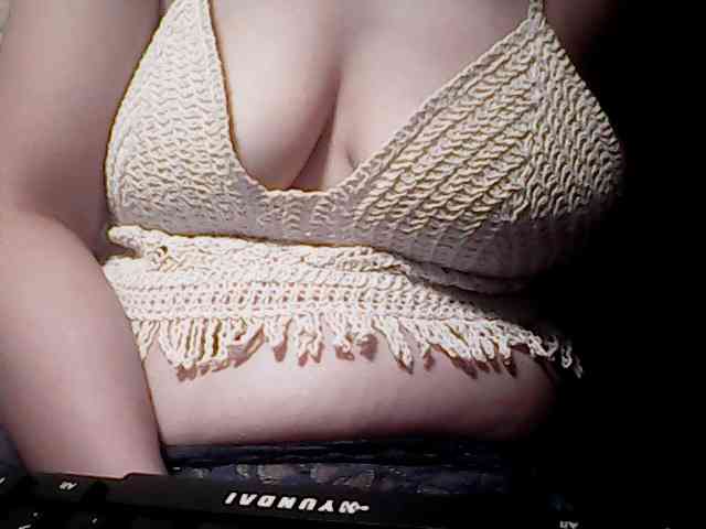 extremelymilkyboobs webcam