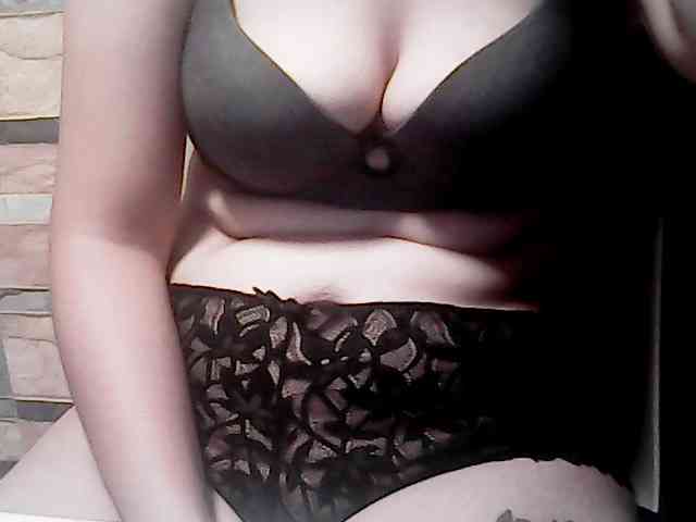 extremelymilkybo... Live Webcam on BongaCams