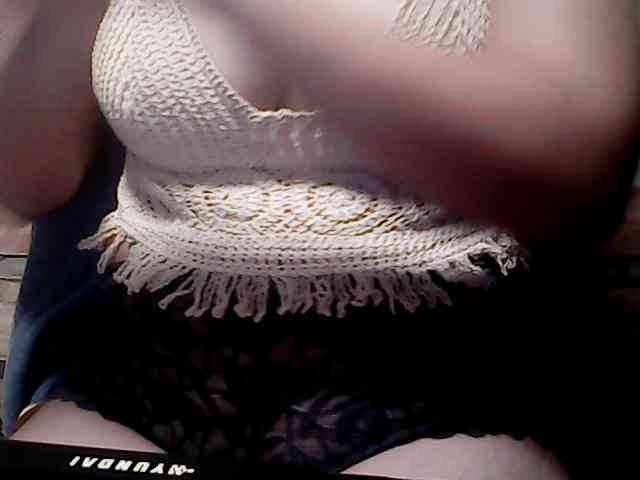 extremelymilkyboobs webcam