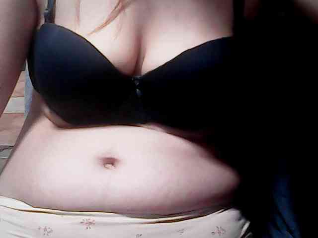 extremelymilkyboobs webcam