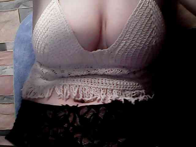 extremelymilkyboobs webcam