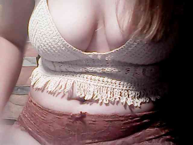 extremelymilkyboobs webcam