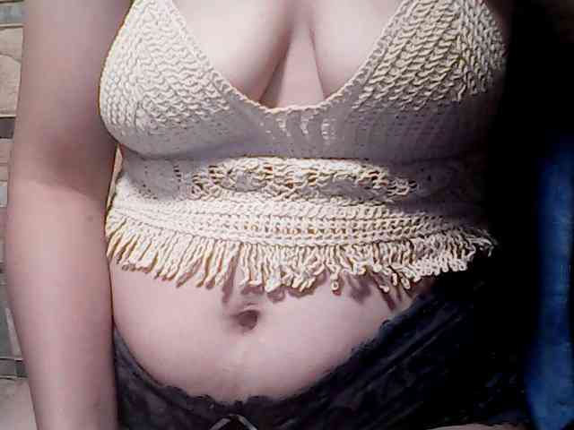 extremelymilkyboobs webcam