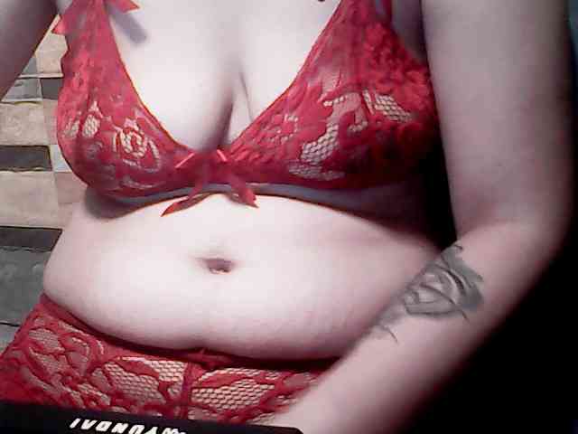 extremelymilkyboobs webcam