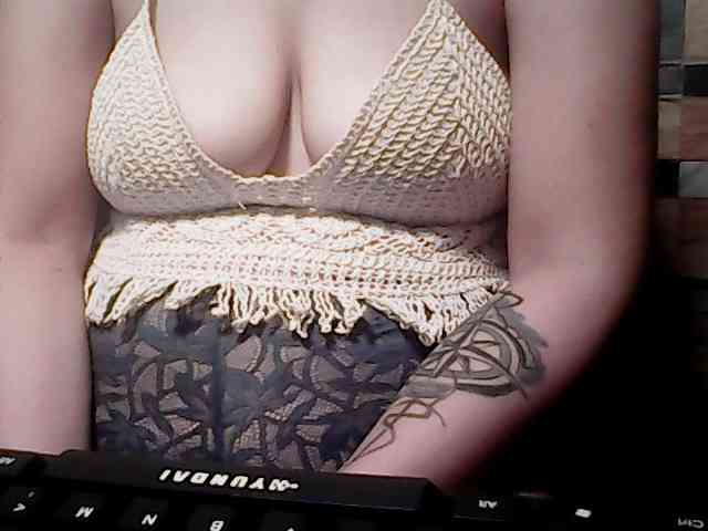 extremelymilkyboobs webcam