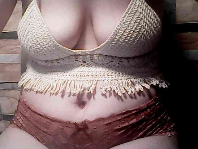 extremelymilkyboobs webcam