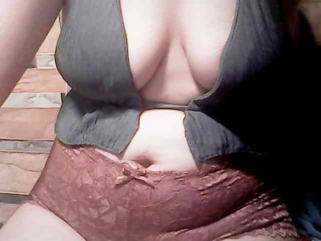 extremelymilkyboobs webcam