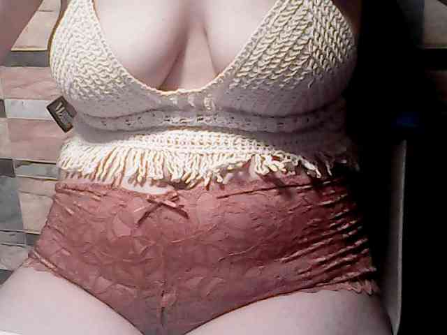 extremelymilkyboobs webcam