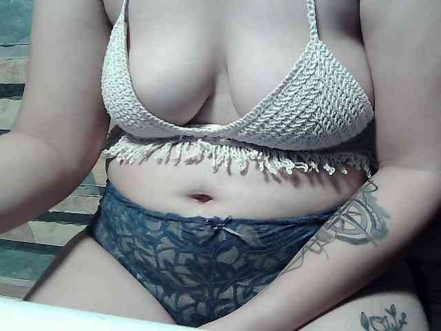 Extremelymilkyboobs