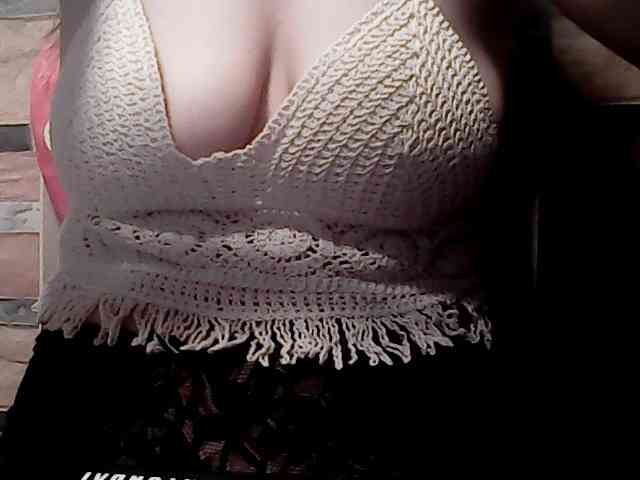 extremelymilkyboobs webcam