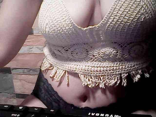 extremelymilkyboobs webcam