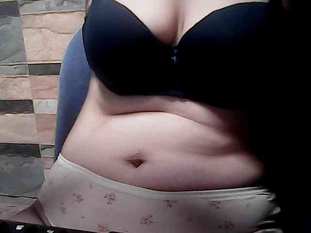 extremelymilkyboobs webcam