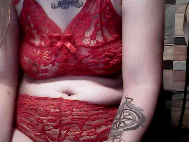 extremelymilkyboobs webcam