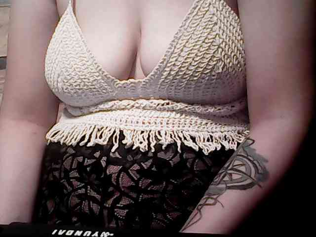 extremelymilkyboobs webcam