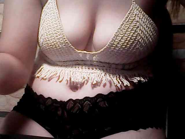 extremelymilkyboobs webcam