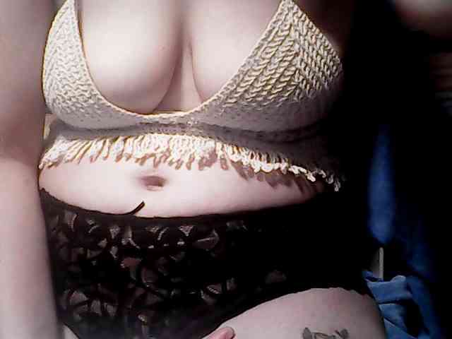 extremelymilkyboobs webcam