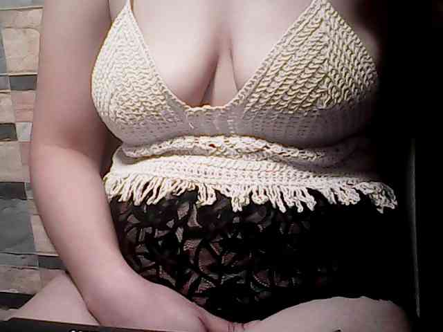 extremelymilkyboobs webcam