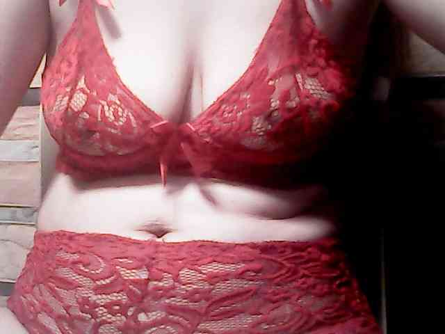 extremelymilkyboobs webcam