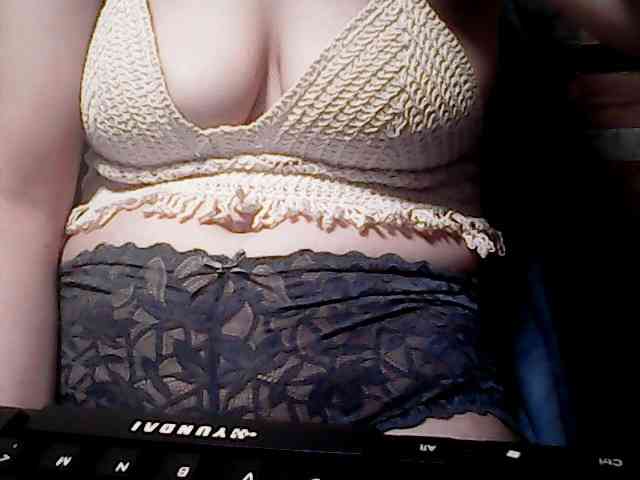 extremelymilkyboobs webcam