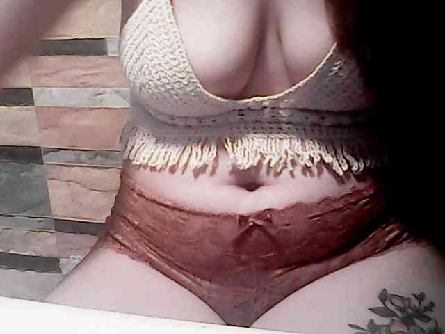 extremelymilkyboobs webcam