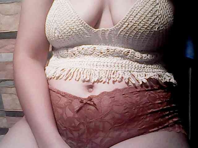 extremelymilkyboobs webcam