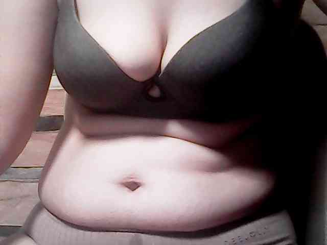 extremelymilkyboobs webcam