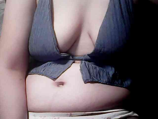 extremelymilkyboobs webcam