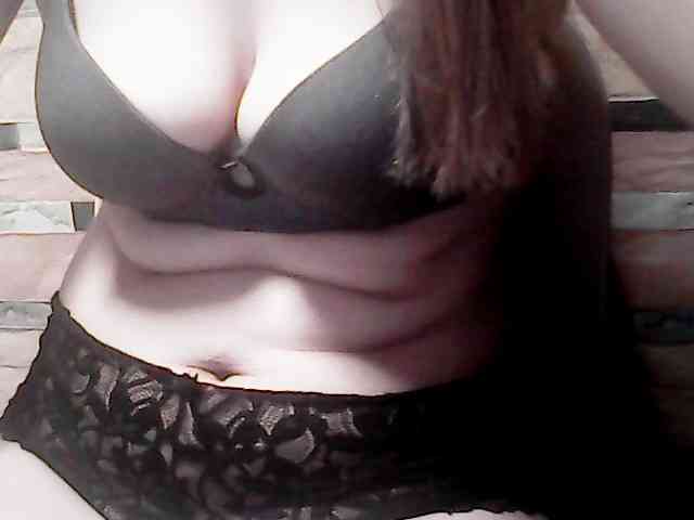 extremelymilkybo... Live Webcam on BongaCams