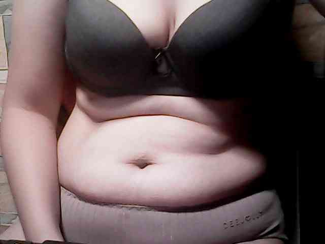 extremelymilkyboobs webcam