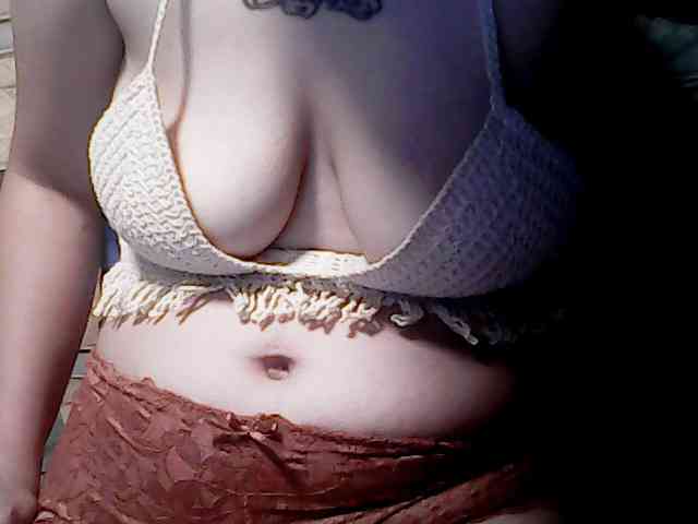 extremelymilkyboobs webcam