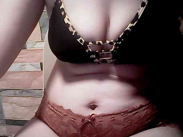 extremelymilkyboobs webcam