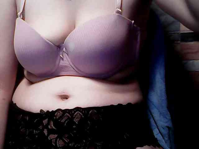 extremelymilkyboobs webcam