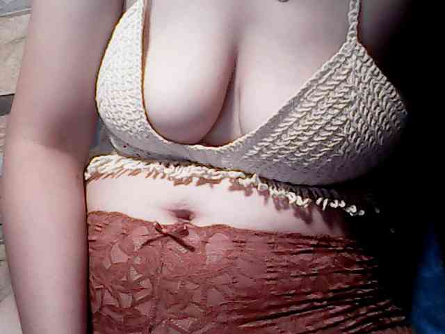 extremelymilkyboobs webcam