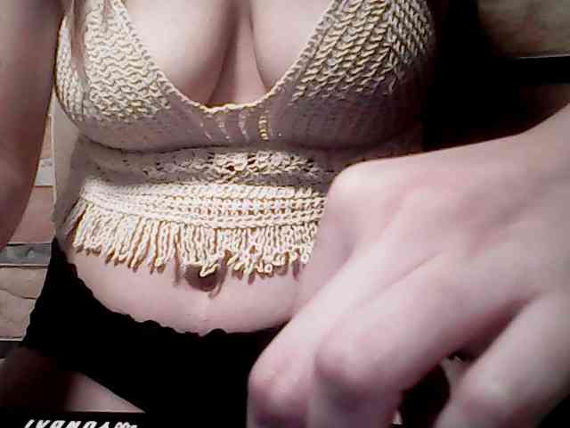 extremelymilkyboobs webcam