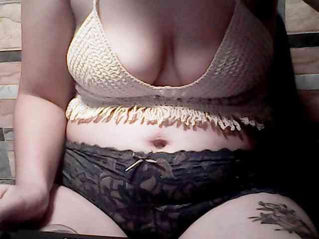 extremelymilkyboobs webcam