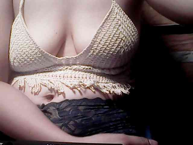 extremelymilkyboobs webcam