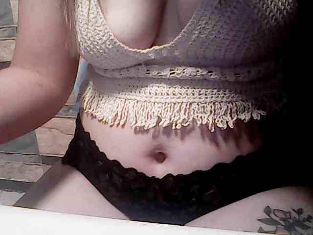 extremelymilkyboobs extremelymilkyboobs