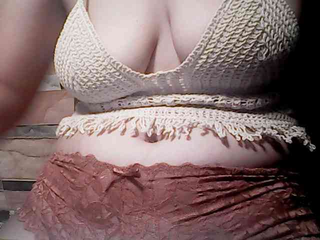 extremelymilkyboobs webcam