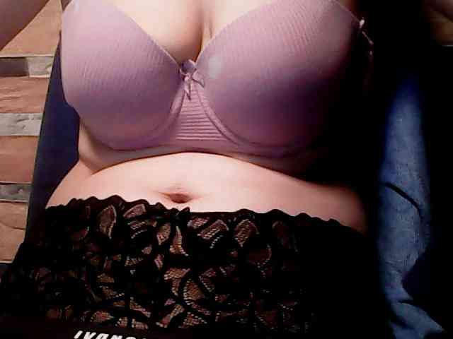 extremelymilkyboobs webcam