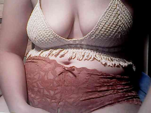 extremelymilkybo... Live Webcam on BongaCams