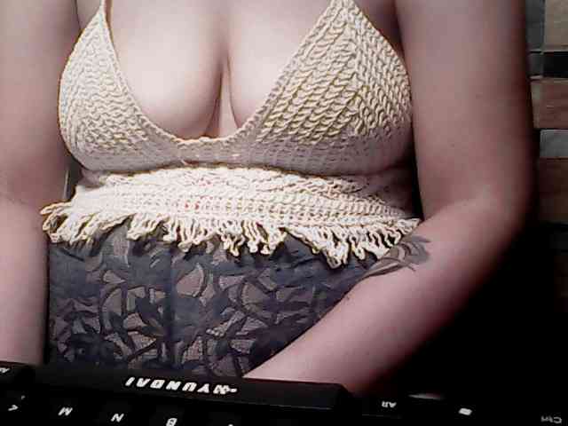 extremelymilkyboobs webcam