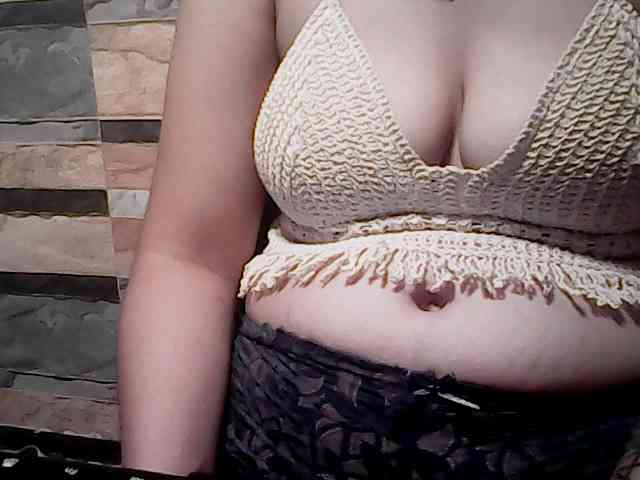 extremelymilkyboobs webcam