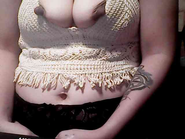 extremelymilkyboobs webcam